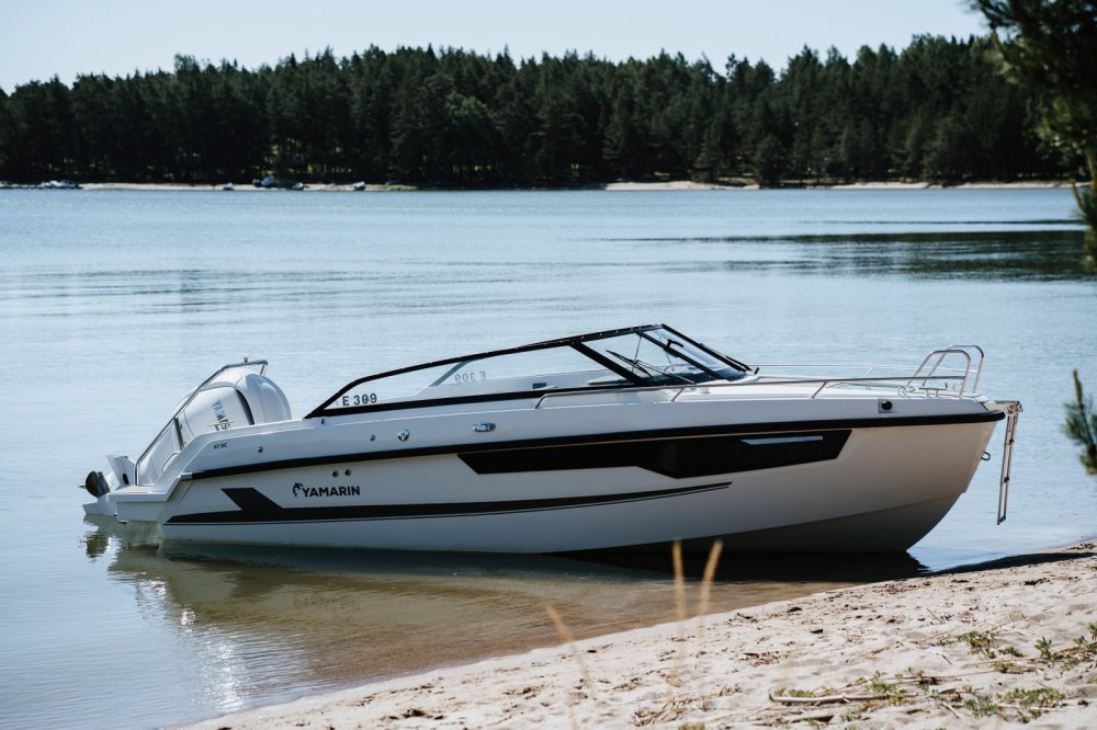 YAMARIN 67 DC 2023 motorový čln