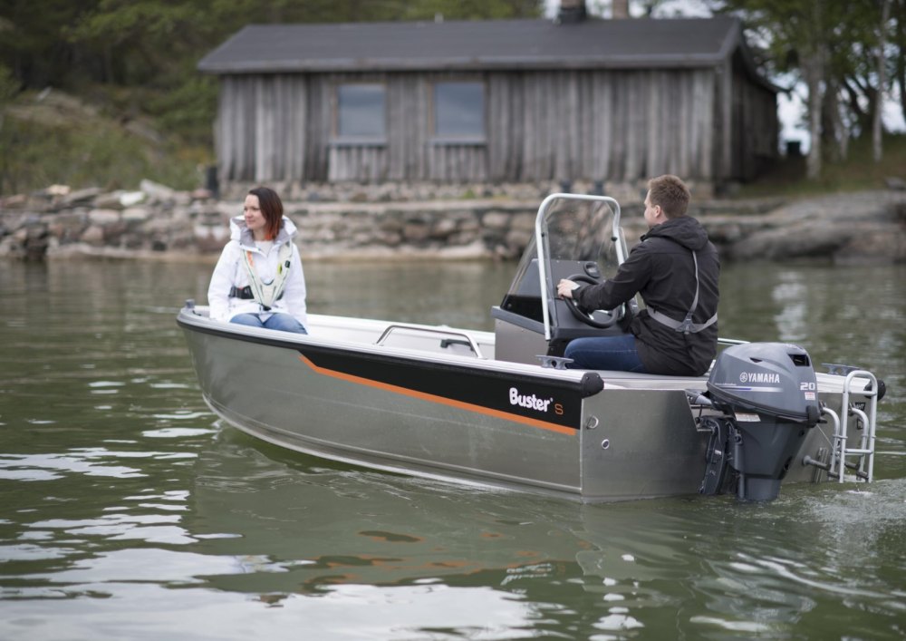 BUSTER S1 2024 motorový čln s bočnou konzolou 4,43 m + YAMAHA F30 BETL