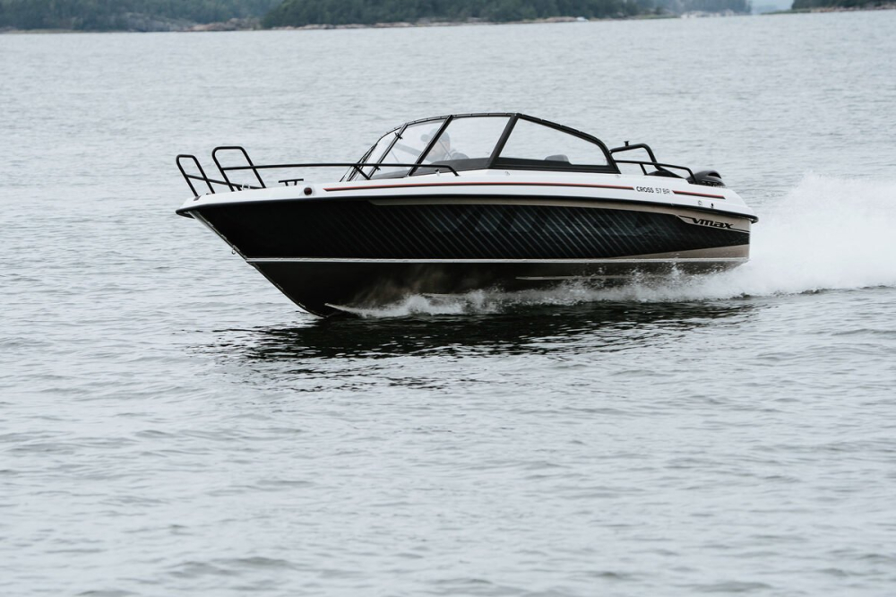 YAMARIN CROSS 57 BR VMAX 2024 motorový čln hliníkový