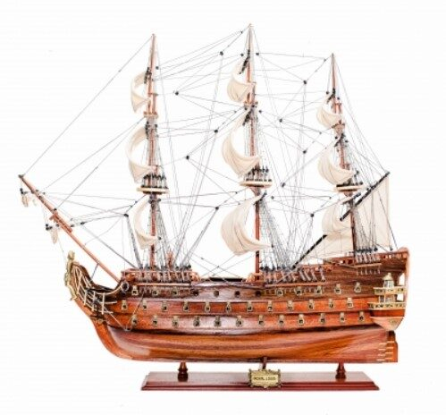 Model plachetnice ROYAL LOUIS - 75 cm