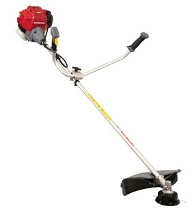 HONDA UMK 450 UE krovinorez 50 cm3 + olej zdarma