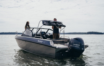 BUSTER XL 2024 motorový čln hliníkový 6,05 m + YAMAHA F115 XB