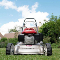 HONDA HRG 466 SKEH benzínová kosačka 46cm, autosytič, pojazd + olej zdarma