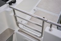 BUSTER MAGNUM CABIN 2024 motorový čln hliníkový 7,58 m + YAMAHA F300 XSBB