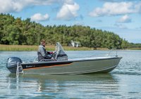 BUSTER SCC motorový čln so stredovou konzolou - 4,43 m