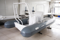 Gladiator Rib 590 AL nafukovací čln šedý s konzolou