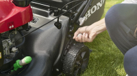 HONDA HRN 536 VK - benzínová kosačka 53cm, autosytič, variabilná rýchlosť pojazdu, Versamow mulčovanie
