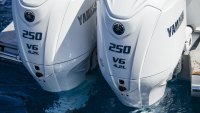 YAMAHA F250 XS2 (SBW) závesný lodný motor biely- dĺžka hriadeľa 25 palcov/63,5 cm