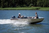 BUSTER XSr motorový čln s bočnou konzolou - 4,18 m