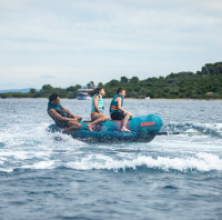 JOBE CHASER TOWABLE 3P nafukovací banán - modrý