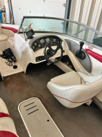 Motorový čln Monterey 180 FS (2005) s prívesom