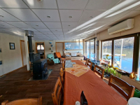 HOUSEBOAT NA PREDAJ – jedinečné bývanie priamo na vode v Komárne