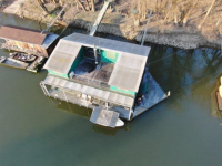 HOUSEBOAT NA PREDAJ – jedinečné bývanie priamo na vode v Komárne