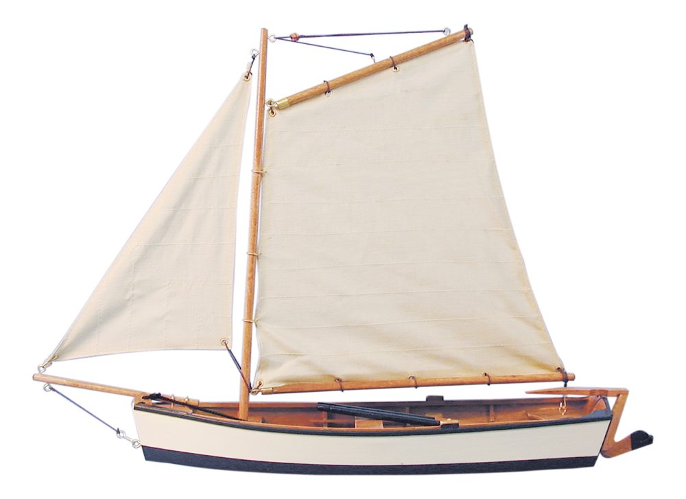Model rybárskej lode drevený s látkovými plachtami – dĺžka 45 cm