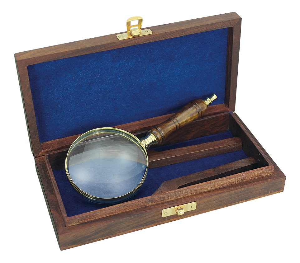 Lupa s dreveným držadlom, mosadz a drevo – dĺžka 18 cm, priemer 7,5 cm
