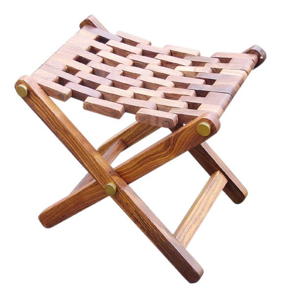 Skladacia stolička, drevo a mosadz – 48 × 35 × 45 cm