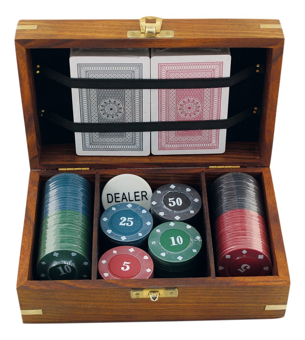 Pokerová súprava v drevenej krabici – 2 balíčky kariet, 100 žetónov, 18,5 × 11,5 × 7 cm