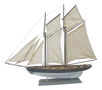 Model plachetnice, drevo s látkovými plachtami – dĺžka 85 cm, výška 72 cm