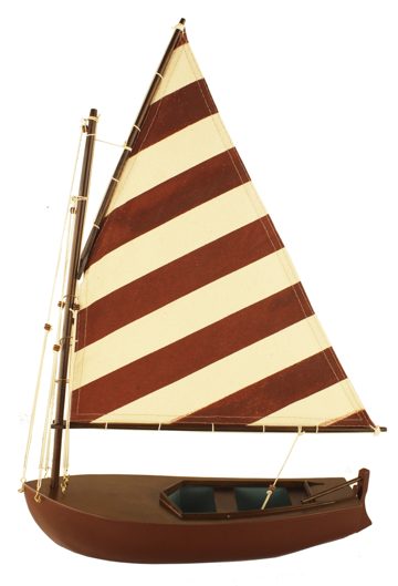 Model plachetnice drevený s látkovými plachtami, červenohnedý – 35 × 11 × 50 cm