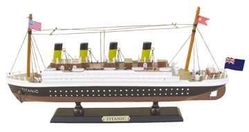 Model lode Titanic drevený – dĺžka 35 cm