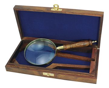 Lupa s dreveným držadlom, mosadz a drevo – dĺžka 23,5 cm, priemer 10 cm