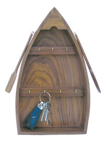 Vešiak na kľúče v tvare lode, drevo – 22 × 37,5 × 6 cm