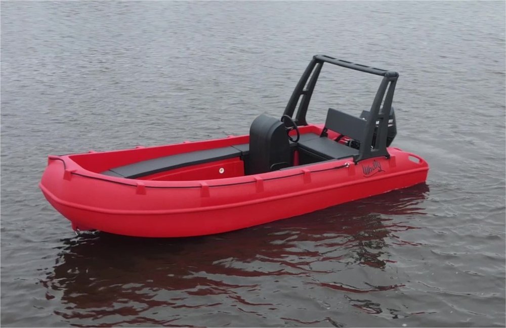 WHALY 435 plastový čln z polyetylénu - 4,35 m, 186 kg