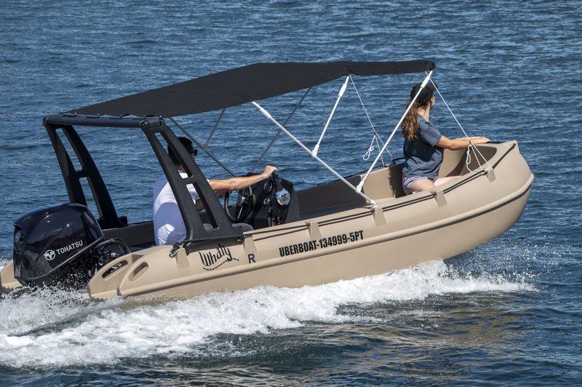 WHALY 435R plastový čln z polyetylénu - 4,35 m, 200 kg