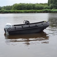 WHALY 400 plastový čln z polyetylénu - 3,95 m, 210 kg