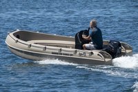 WHALY 435R plastový čln z polyetylénu - 4,35 m, 200 kg