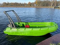 WHALY 455R plastový čln z polyetylénu - 4,50 m, 317 kg