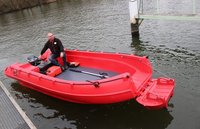 WHALY 500 plastový čln z polyetylénu - 4,99 m, 420 kg