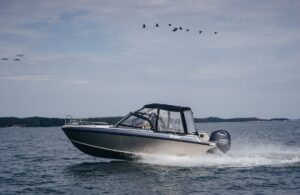 BUSTER XL motorový čln hliníkový - 6,05 m – Obrázok 11