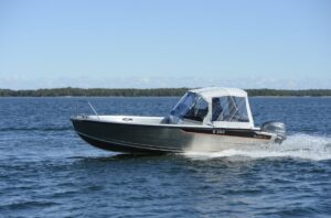 BUSTER M2 2024 motorový čln s dvomi konzolami 4,86 m + YAMAHA F40 FETL – Obrázok 12