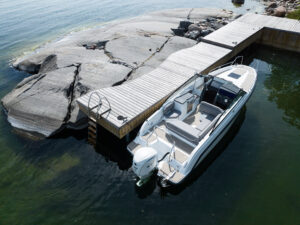 YAMARIN 80 DC 2024 motorový čln F300XSB2 – Obrázok 12