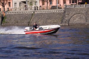 MARINE 500 F HD SC hliníkový čln - 5,0m, 295kg – Obrázok 13