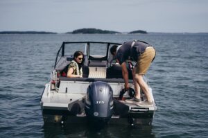 BUSTER XL motorový čln hliníkový - 6,05 m – Obrázok 16