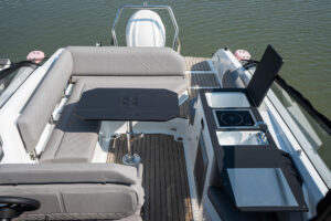 YAMARIN 80 DC 2024 motorový čln F300XSB2 – Obrázok 19