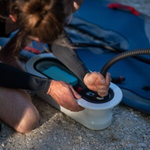 Jobe E-DUNA ELITE 11.6 Stand up Paddle Board Package s E- motorom – Obrázok 19