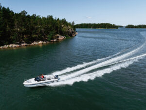 YAMARIN 59 BR 2024 + YAMAHA F115LB – Obrázok 5