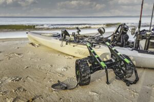 RAILBLAZA C-TUG R transportný vozík pre kajaky, kánoe a nafukovacie člny s kolieskami do pieskového terénu – Obrázok 3