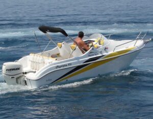 OLYMPIA YACHT 570 HOLIDAY motorový čln s nadštandadnou výbavou – Obrázok 3