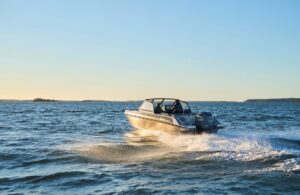 BUSTER MAGNUM motorový čln hliníkový - 7,20 m – Obrázok 3