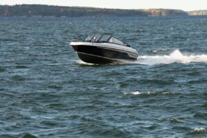 YAMARIN CROSS 62 BR VMAX 2024 motorový čln hliníkový – Obrázok 5