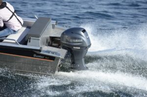 BUSTER M1 2024 motorový čln s bočnou konzolou 4,86 m + YAMAHA F40 FETL – Obrázok 4