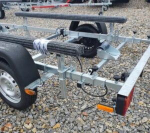 TEMADED Boat ECO B05 XL lodný príves na lyžinách 750kg – Obrázok 4