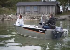 BUSTER S1 motorový čln s bočnou konzolou - 4,43 m – Obrázok 4