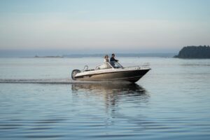 YAMARIN CROSS 57 BR 2024 motorový čln hliníkový + YAMAHA F115 LB – Obrázok 4