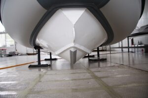 Gladiator Rib 590 AL nafukovací čln šedý s konzolou – Obrázok 5