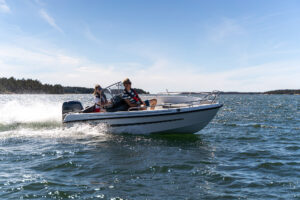 YAMARIN 46 SC 2024 + YAMAHA F50 HETL – Obrázok 7